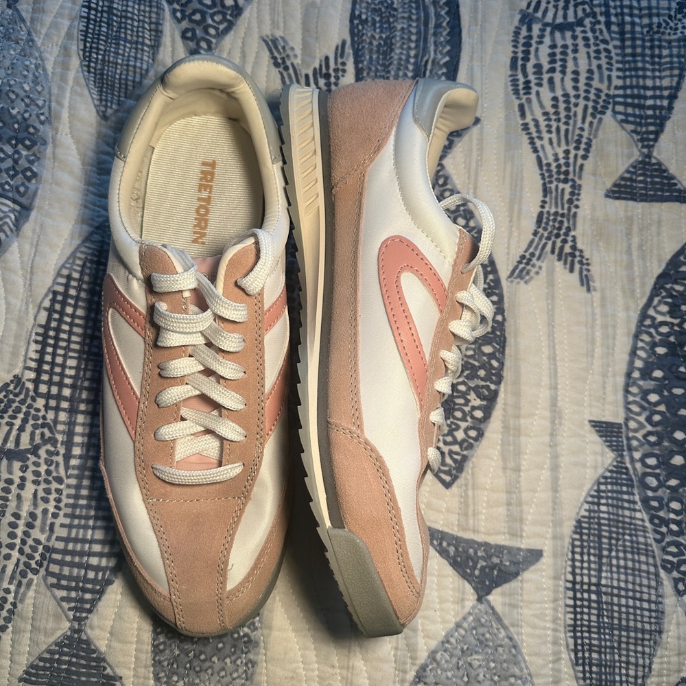 Tretorn NEW Women's Pink and White Rawlings Sneakers -Size 10
